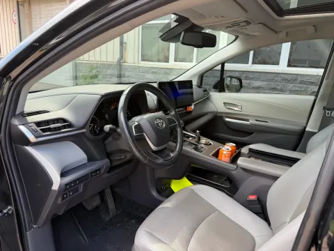 2021 Toyota Sienna 2.5L 192HP L4 E-CVT Hybrid