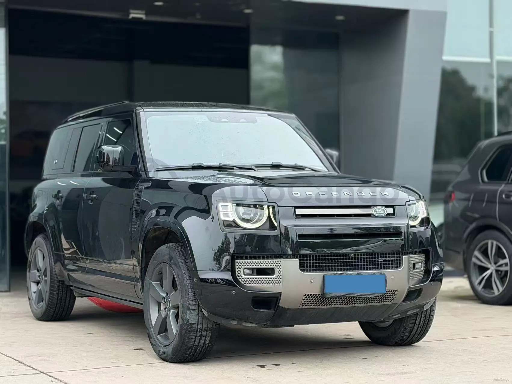 2023 Land Rover Defender 3.0T 400HP L6 8AT,autocango,china used car exporter,china ev exporter,chinese used car exporter,chinese used ev exporter