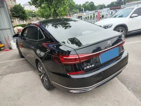 2022 Xpeng P7 BEV 60.2KWH