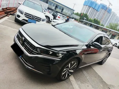 2022 XPENG P7,autocango,china used car exporter,china ev exporter,chinese used car exporter,chinese used ev exporter