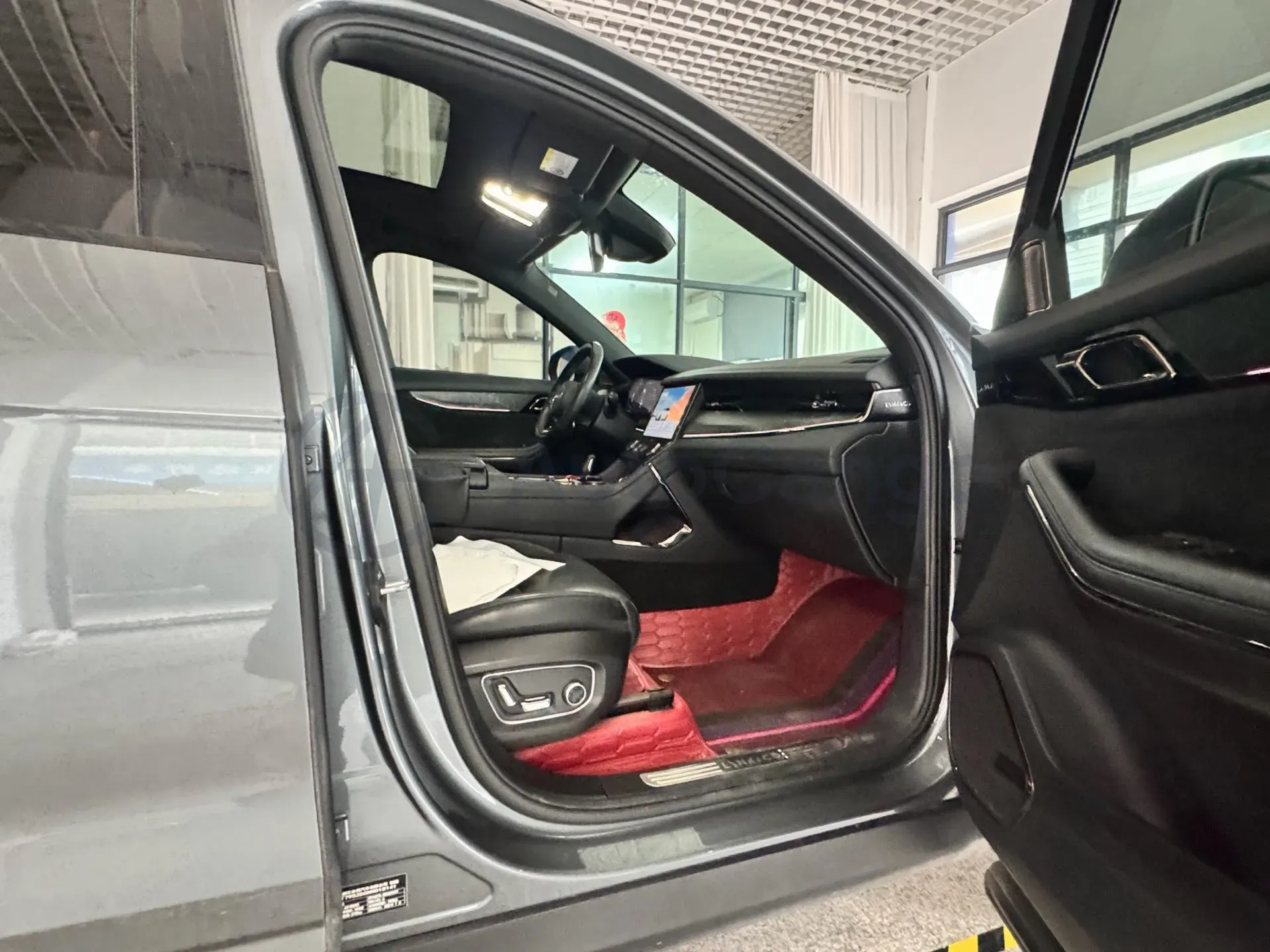 2021 Buick GL8 2.0T 237HP L4 9AT,autocango,china used car exporter,china ev exporter,chinese used car exporter,chinese used ev exporter