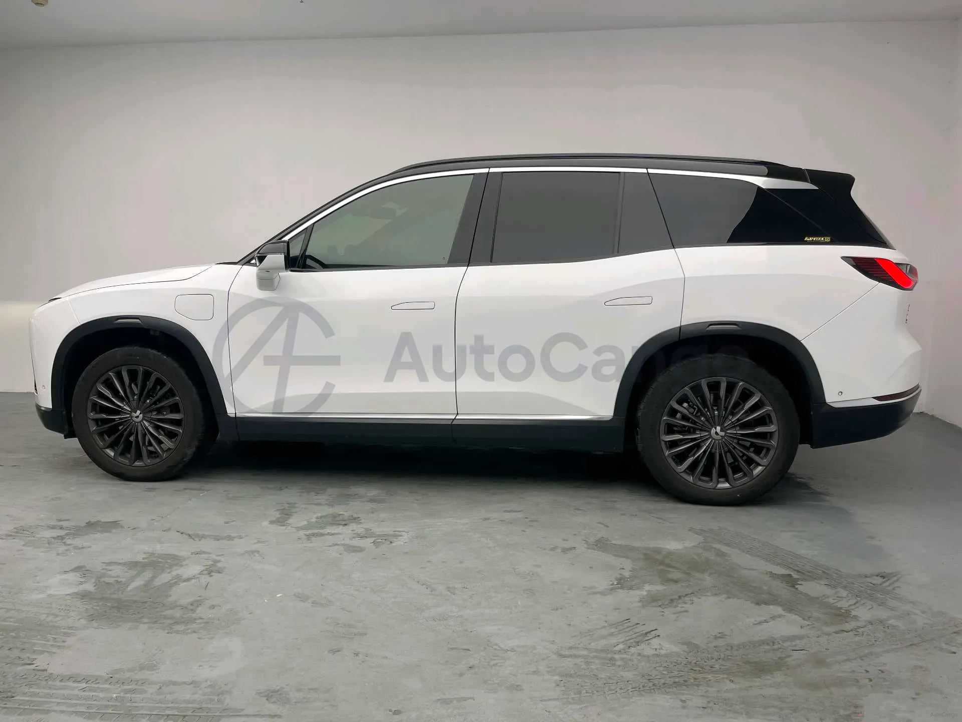 2020 NIO ES8 BEV 70KWH,autocango,china used car exporter,china ev exporter,chinese used car exporter,chinese used ev exporter