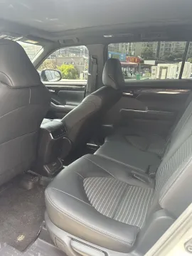 2022 Toyota Crown Kluger 2.0T 248HP L4 8AT,autocango,china used car exporter,china ev exporter,chinese used car exporter,chinese used ev exporter