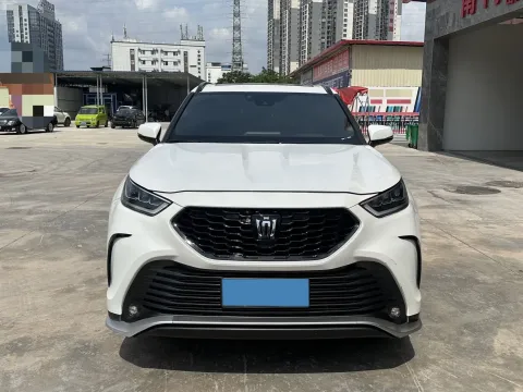 2022 Toyota Crown Kluger 2.0T 248HP L4 8AT,autocango,china used car exporter,china ev exporter,chinese used car exporter,chinese used ev exporter