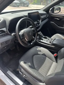 2022 Toyota Crown Kluger 2.0T 248HP L4 8AT,autocango,china used car exporter,china ev exporter,chinese used car exporter,chinese used ev exporter