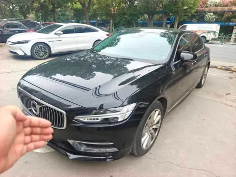 2020 Volvo S90 2.0T 254HP L4 8AT,autocango,china used car exporter,china ev exporter,chinese used car exporter,chinese used ev exporter