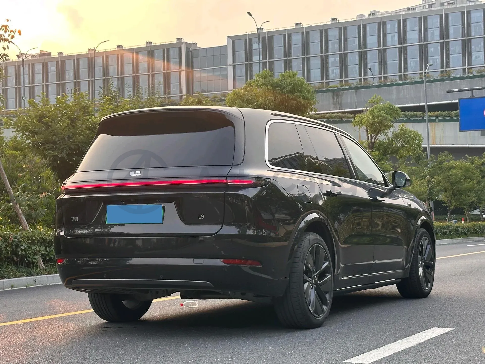 2022 Li L9 Range Extended 154HP REEV 42.6KWH,autocango,china used car exporter,china ev exporter,chinese used car exporter,chinese used ev exporter