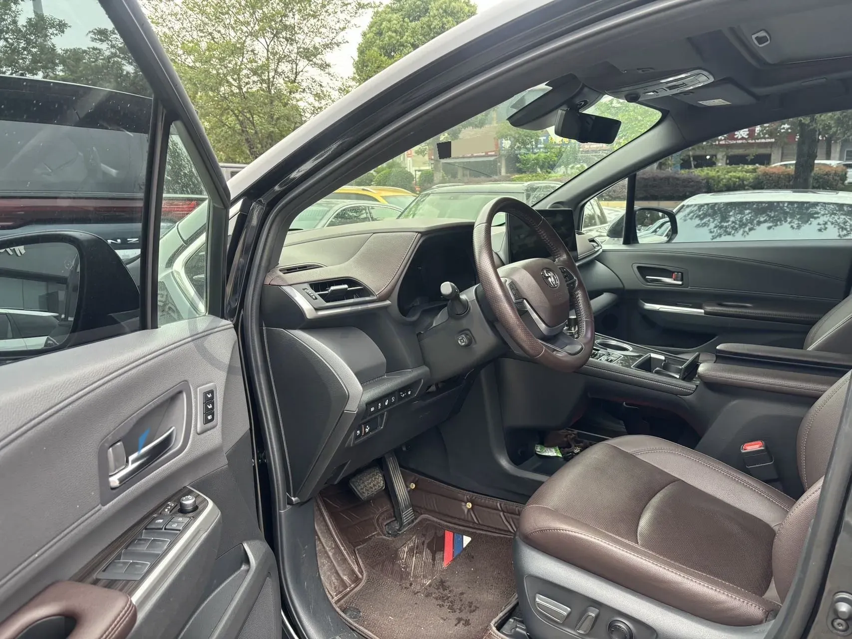 2021 Toyota Sienna 2.5L 192HP L4 E-CVT Hybrid,autocango,china used car exporter,china ev exporter,chinese used car exporter,chinese used ev exporter