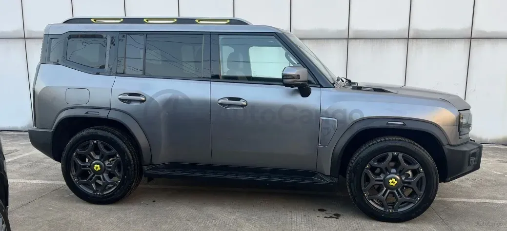 2024 Jetour ShanHai TravellerC-DM 1.5T 156HP L4 3DHT PHEV 43.24KWH,autocango,china used car exporter,china ev exporter,chinese used car exporter,chinese used ev exporter