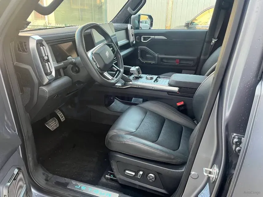 2024 Jetour ShanHai TravellerC-DM 1.5T 156HP L4 3DHT PHEV 43.24KWH,autocango,china used car exporter,china ev exporter,chinese used car exporter,chinese used ev exporter
