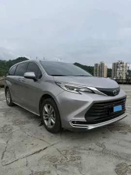 2024 Toyota Sienna 2.5L 189HP L4 E-CVT Hybrid,autocango,china used car exporter,china ev exporter,chinese used car exporter,chinese used ev exporter