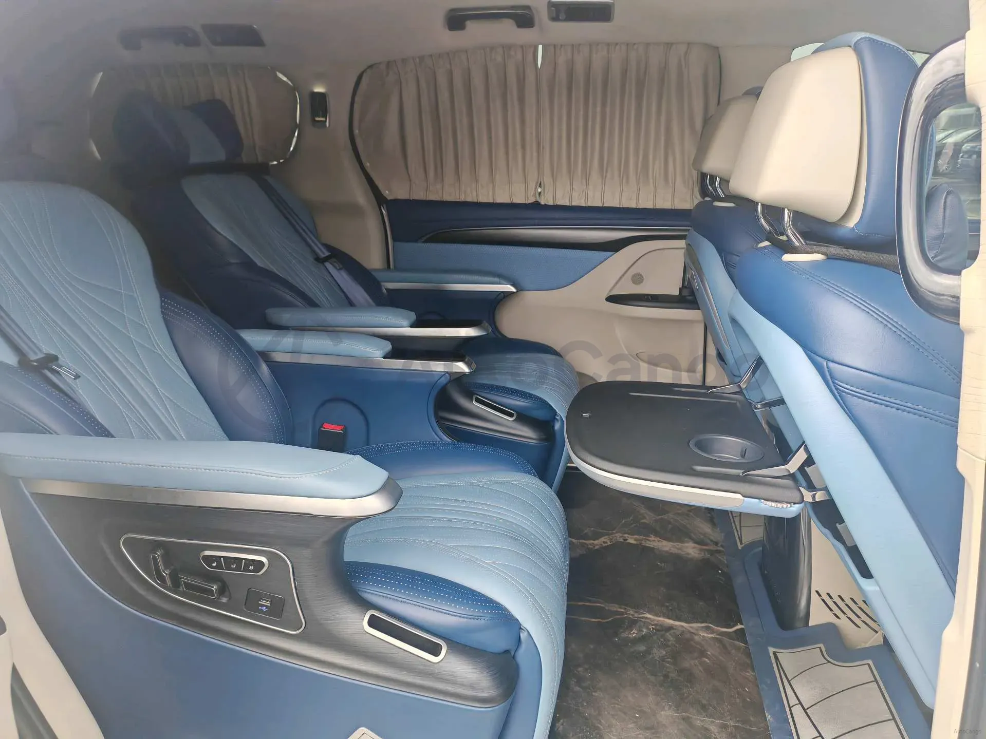 2022 Buick GL8 2.0T 237HP L4 9AT,autocango,china used car exporter,china ev exporter,chinese used car exporter,chinese used ev exporter