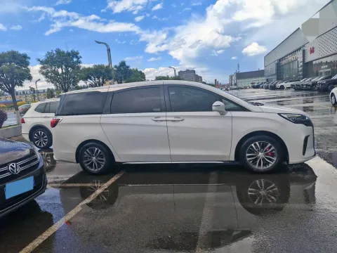 2022 Buick GL8 2.0T 237HP L4 9AT