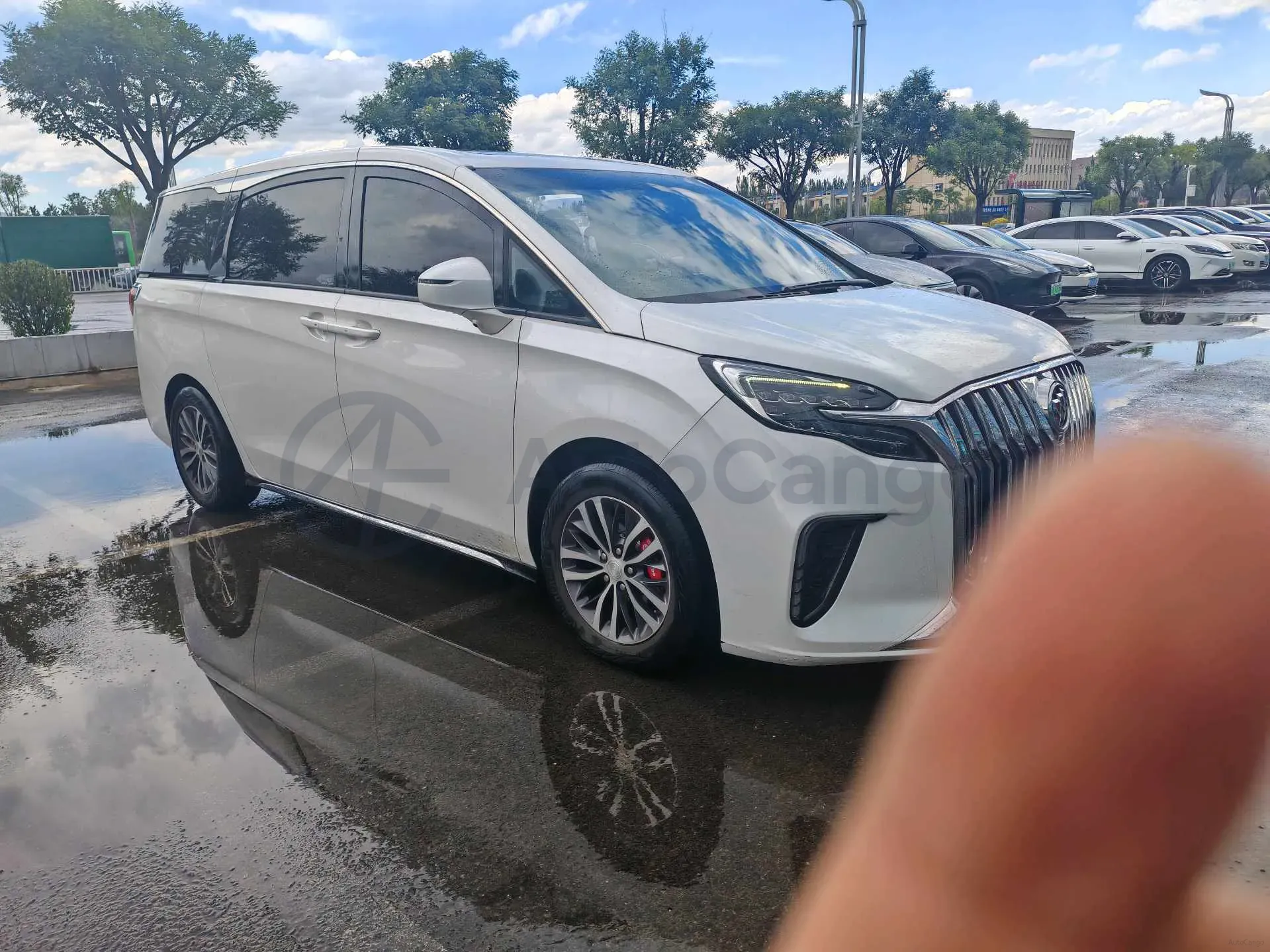 2022 Buick GL8 2.0T 237HP L4 9AT,autocango,china used car exporter,china ev exporter,chinese used car exporter,chinese used ev exporter