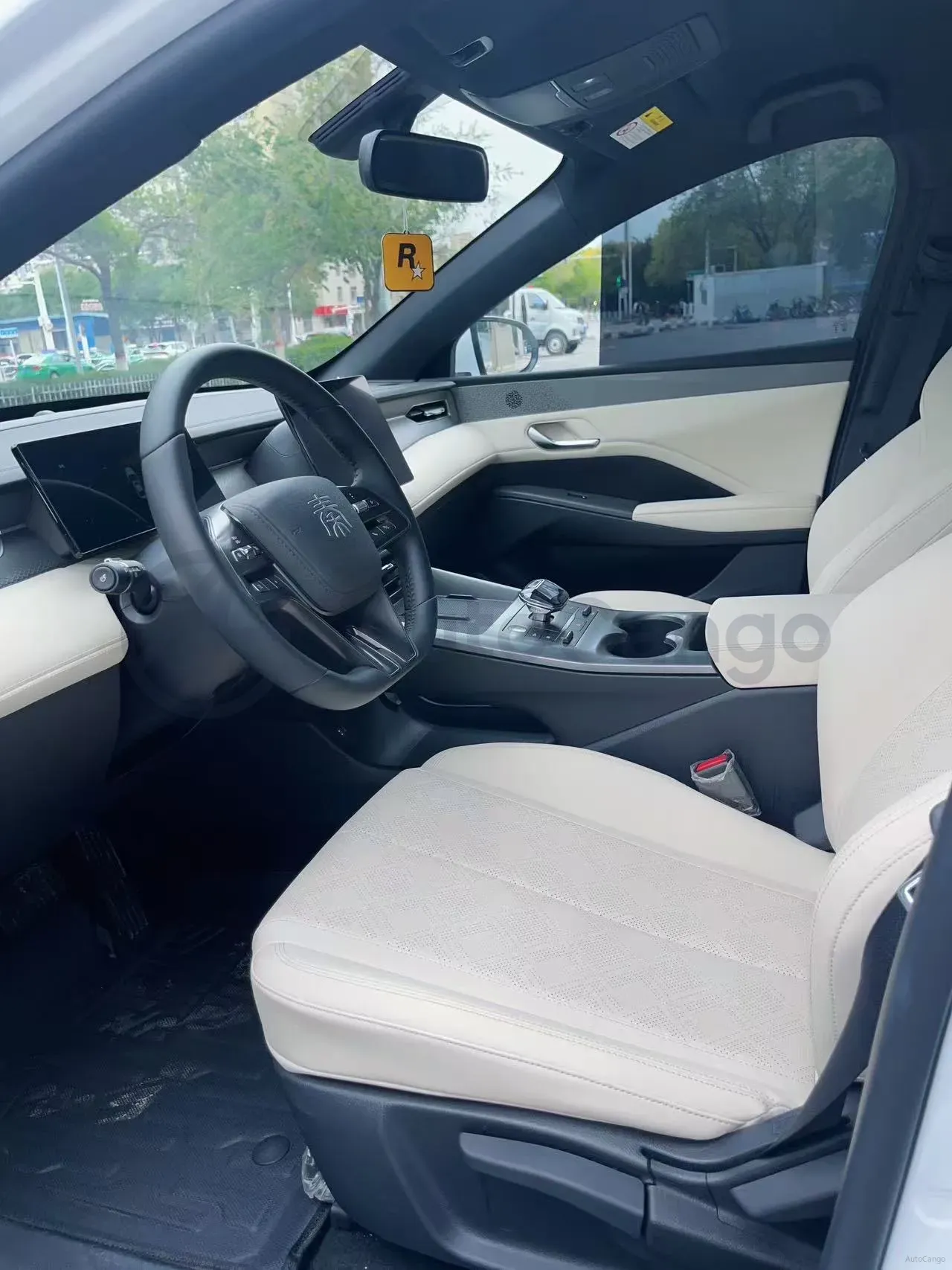 2025 BYD Seal05 DM-i 1.5L 101HP L4 E-CVT PHEV 7.68KWH,autocango,china used car exporter,china ev exporter,chinese used car exporter,chinese used ev exporter
