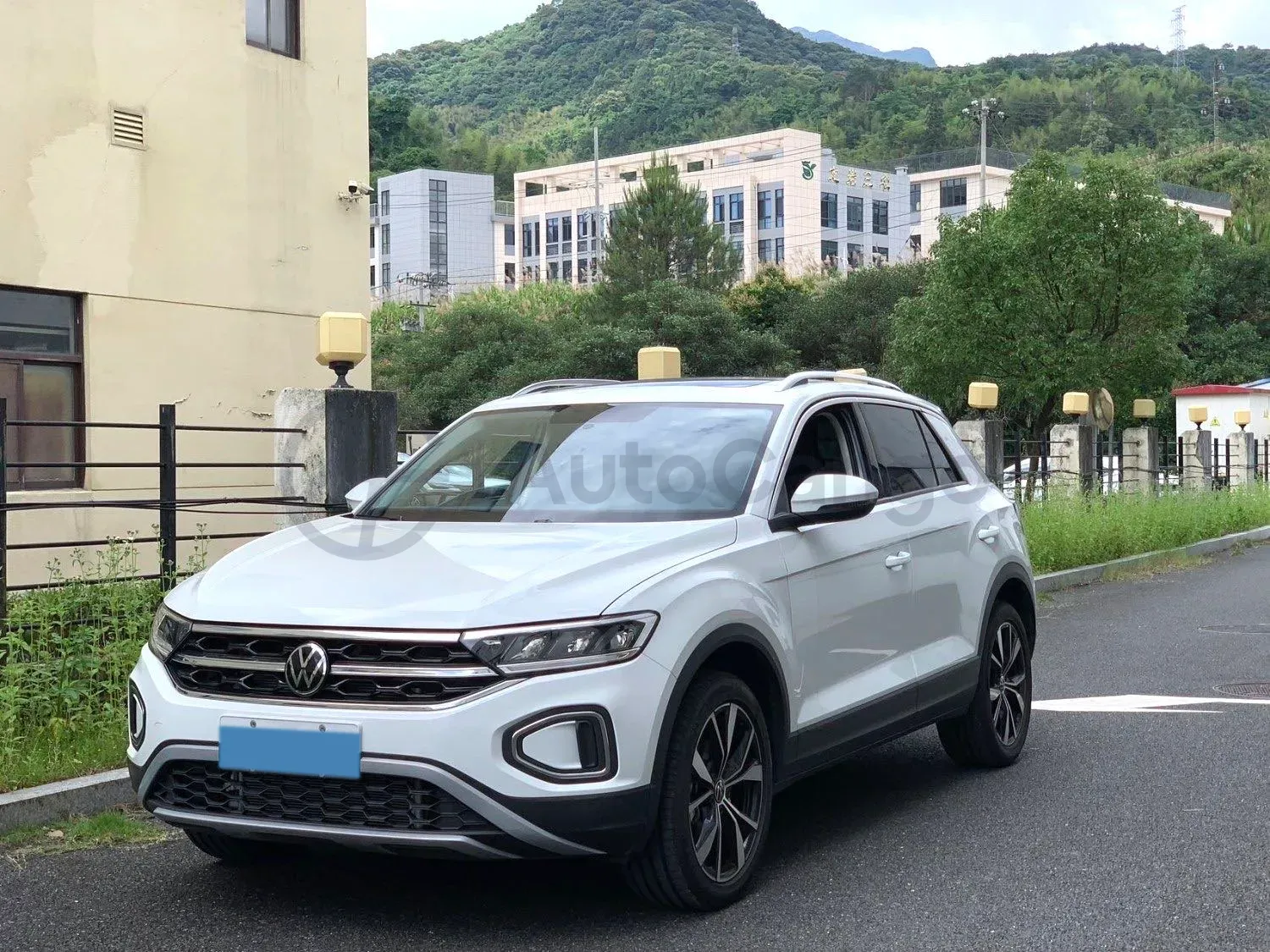 2025 Volkswagen T-Roc 1.4T 150HP L4 7DCT,autocango,china used car exporter,china ev exporter,chinese used car exporter,chinese used ev exporter