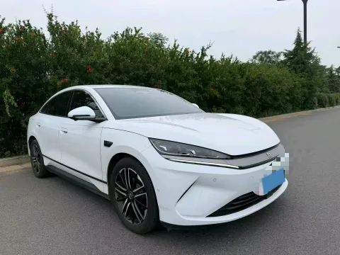 2025 BYD QinL BEV