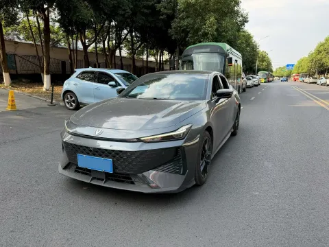 2024 CHANGAN UNI-V,autocango,china used car exporter,china ev exporter,chinese used car exporter,chinese used ev exporter