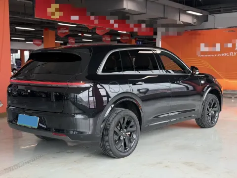 2023 Li L7 Range Extended 154HP REEV 40.9KWH,autocango,china used car exporter,china ev exporter,chinese used car exporter,chinese used ev exporter