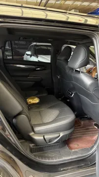 2023 Toyota Crown Kluger 2.5L 189HP L4 E-CVT Hybrid,autocango,china used car exporter,china ev exporter,chinese used car exporter,chinese used ev exporter