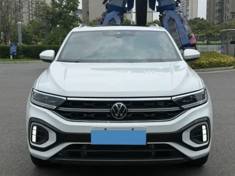 2023 Volkswagen T-Roc 1.5T 160HP L4 7DCT,autocango,china used car exporter,china ev exporter,chinese used car exporter,chinese used ev exporter