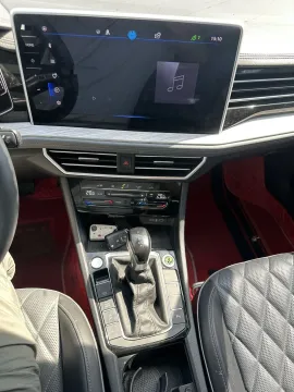 2023 Volkswagen Sagitar 1.4T 150HP L4 7DCT