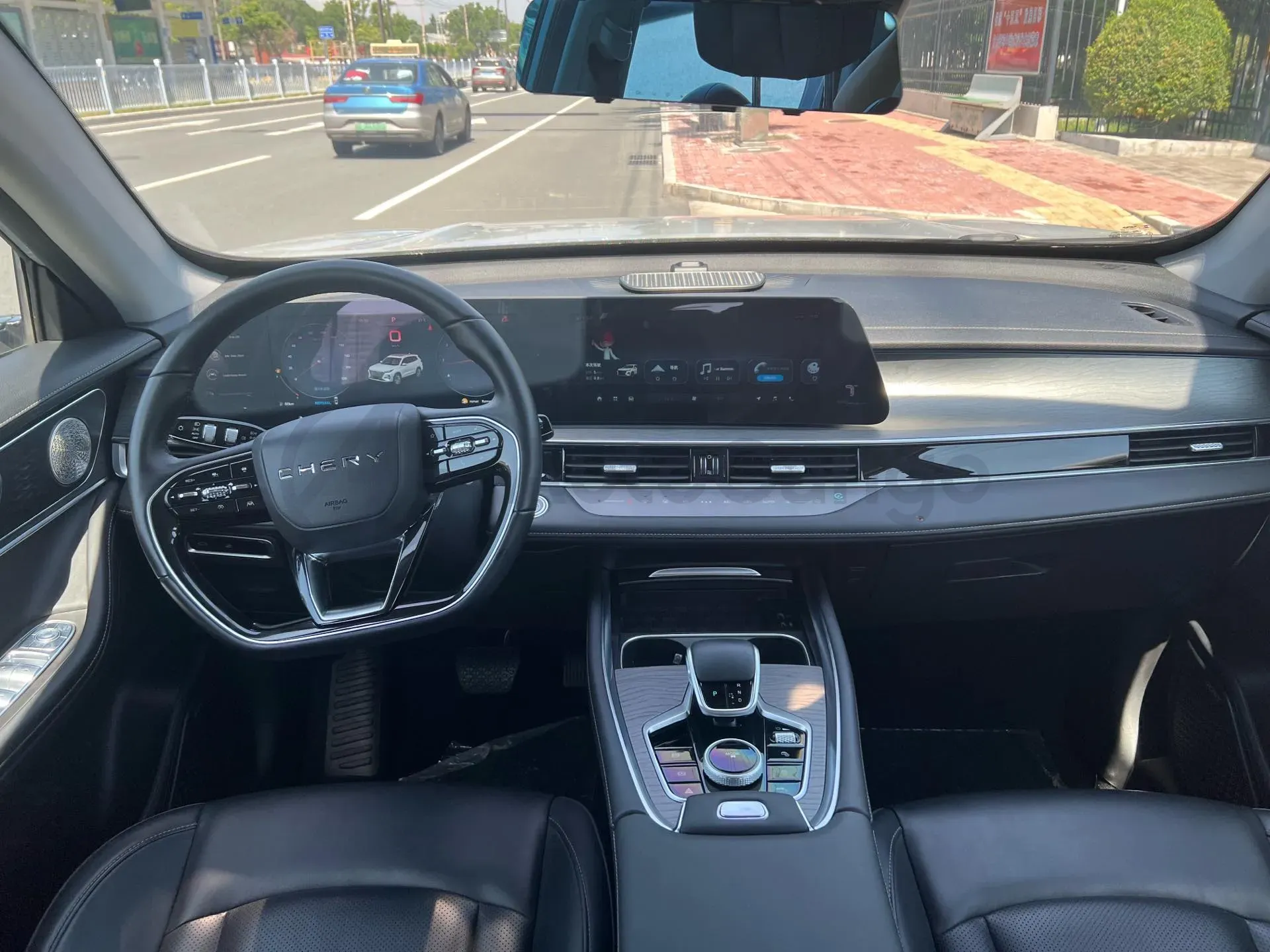2022 Chery Tiggo 8 PRO 1.6T 197HP L4 7DCT,autocango,china used car exporter,china ev exporter,chinese used car exporter,chinese used ev exporter