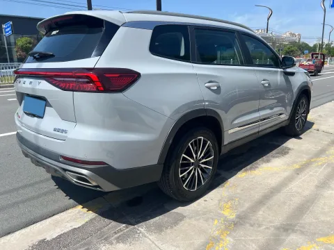 2022 Chery Tiggo 8 PRO 1.6T 197HP L4 7DCT