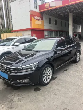 2017 VOLKSWAGEN PASSAT,autocango,china used car exporter,china ev exporter,chinese used car exporter,chinese used ev exporter
