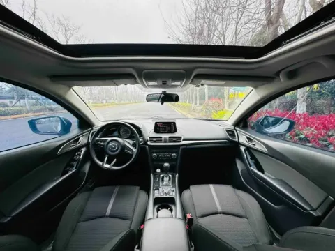 2019 Mazda 3 Axela 1.5L 117HP L4 6AT