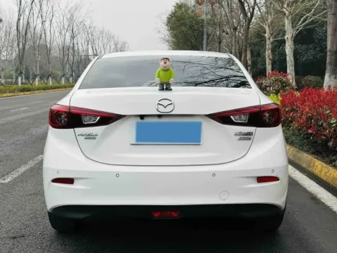 2019 Mazda 3 Axela 1.5L 117HP L4 6AT
