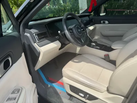 2021 Li ONE Range Extended 131HP REEV 40.5KWH,autocango,china used car exporter,china ev exporter,chinese used car exporter,chinese used ev exporter
