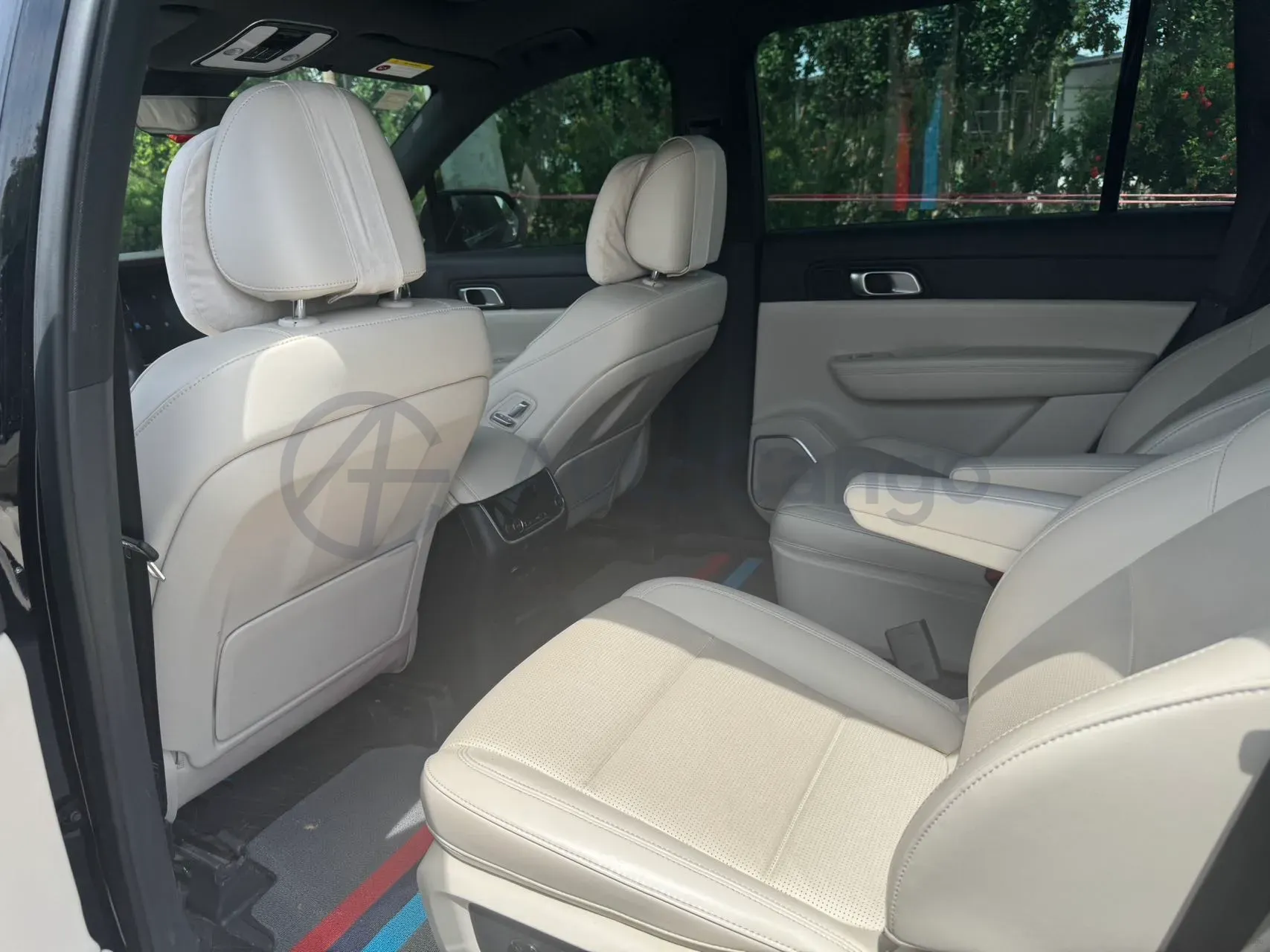 2021 Li ONE Range Extended 131HP REEV 40.5KWH,autocango,china used car exporter,china ev exporter,chinese used car exporter,chinese used ev exporter