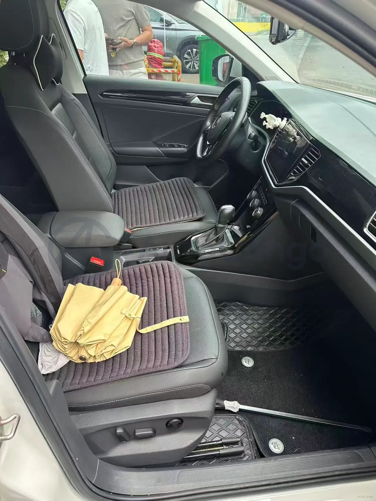 2022 Volkswagen T-Roc 1.4T 150HP L4 7DCT,autocango,china used car exporter,china ev exporter,chinese used car exporter,chinese used ev exporter