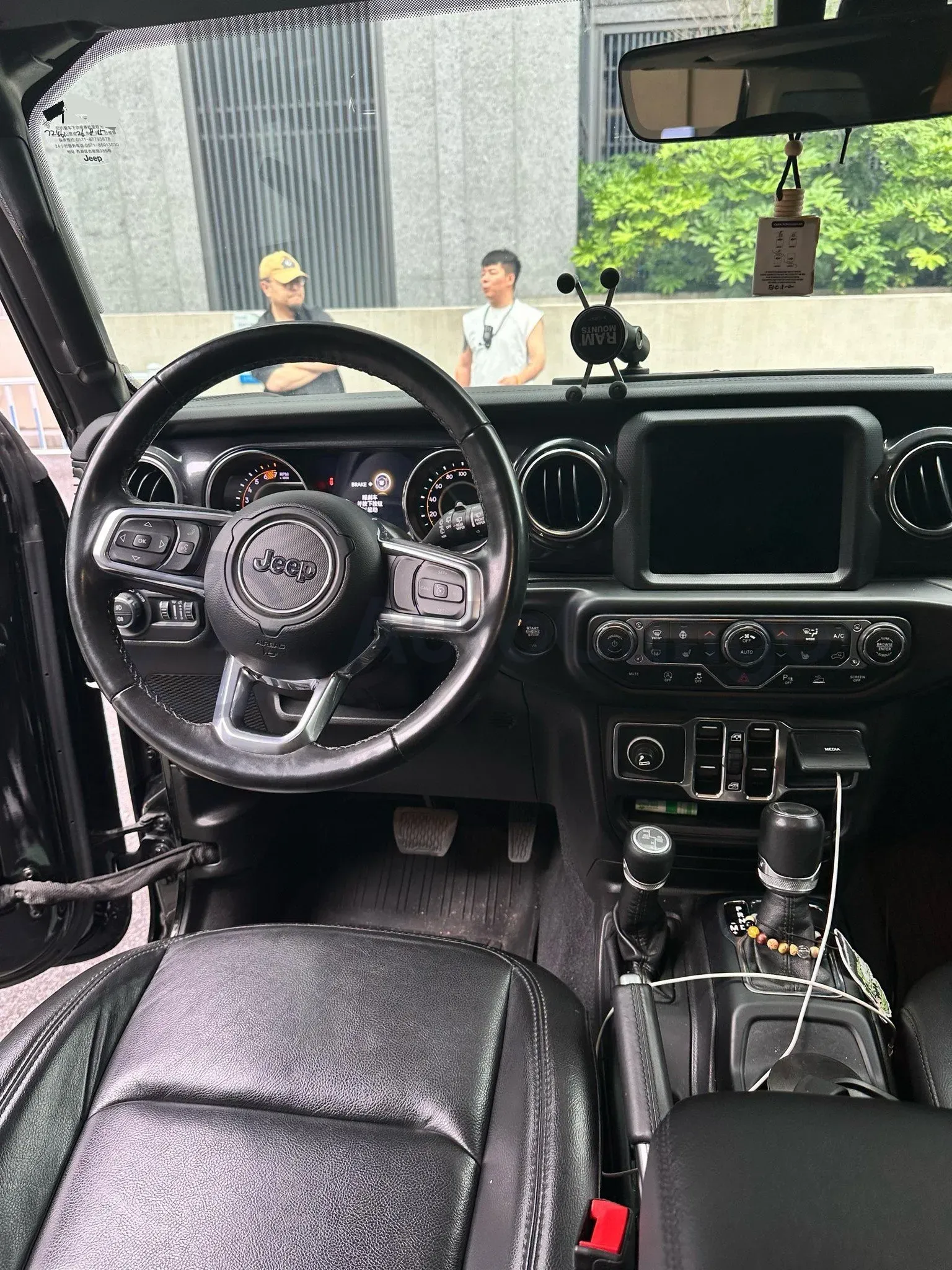 2022 Mercedes-Benz E Class 2.0T 258HP L4 9AT,autocango,china used car exporter,china ev exporter,chinese used car exporter,chinese used ev exporter