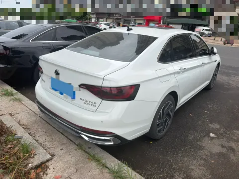 2023 Volkswagen Sagitar 1.5T 160HP L4 7DCT