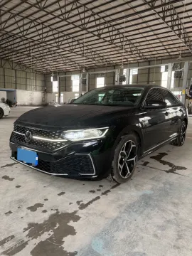 2023 VOLKSWAGEN PASSAT,autocango,china used car exporter,china ev exporter,chinese used car exporter,chinese used ev exporter