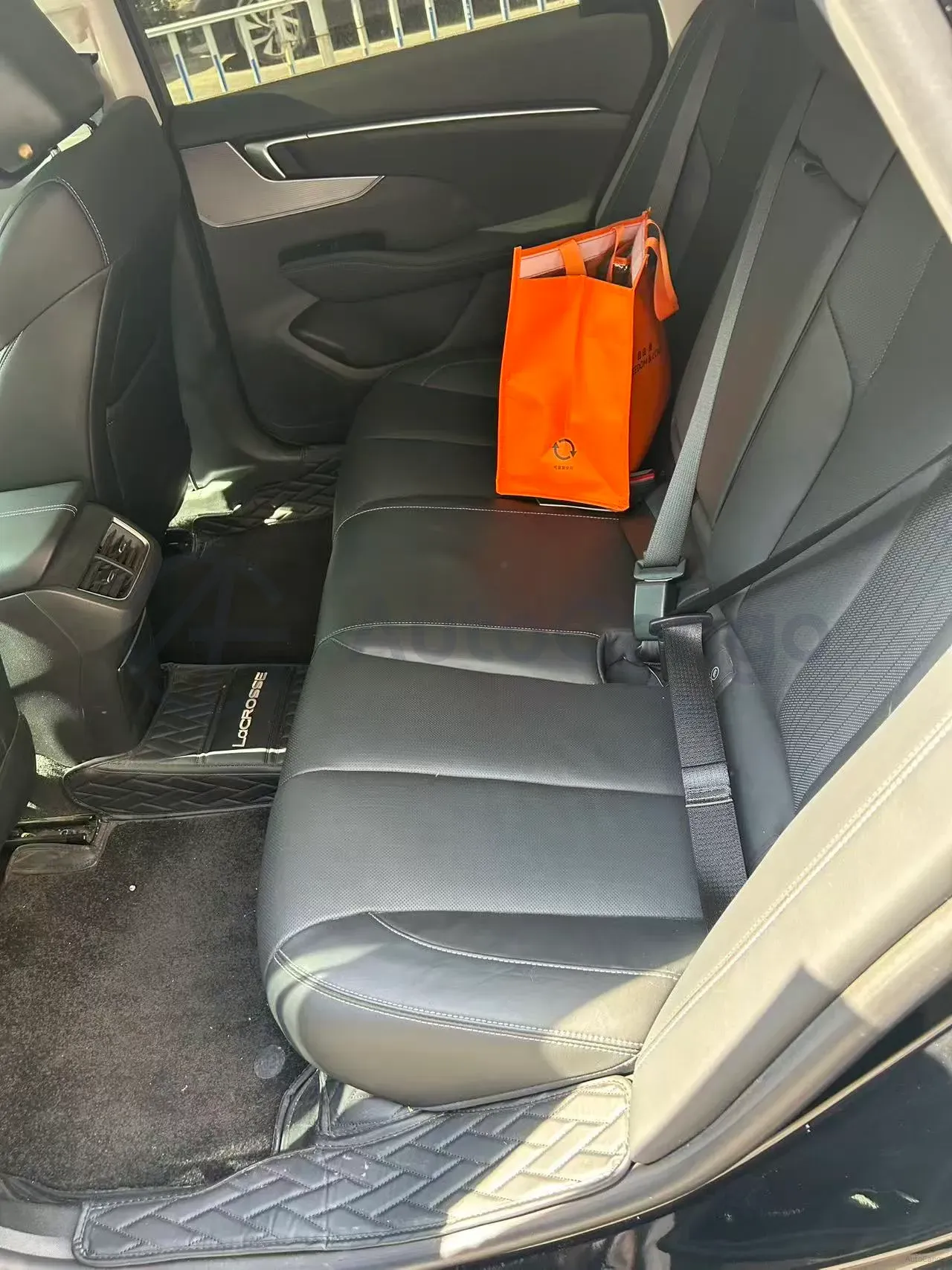 2023 Buick Larcosse 2.0T 237HP L4 9AT,autocango,china used car exporter,china ev exporter,chinese used car exporter,chinese used ev exporter