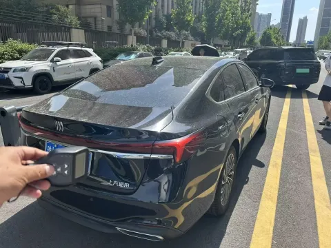 2023 Buick Larcosse 2.0T 237HP L4 9AT