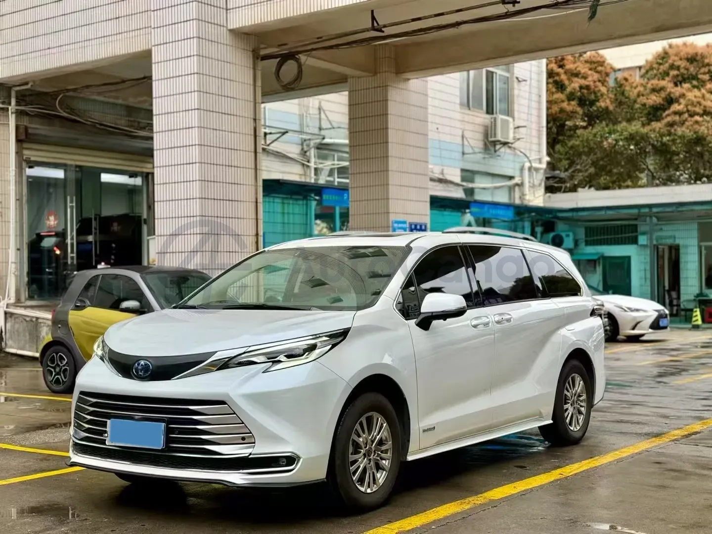 2023 Toyota Sienna 2.5L 189HP L4 E-CVT Hybrid,autocango,china used car exporter,china ev exporter,chinese used car exporter,chinese used ev exporter