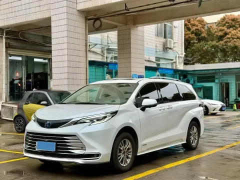 2023 TOYOTA SIENNA,autocango,china used car exporter,china ev exporter,chinese used car exporter,chinese used ev exporter