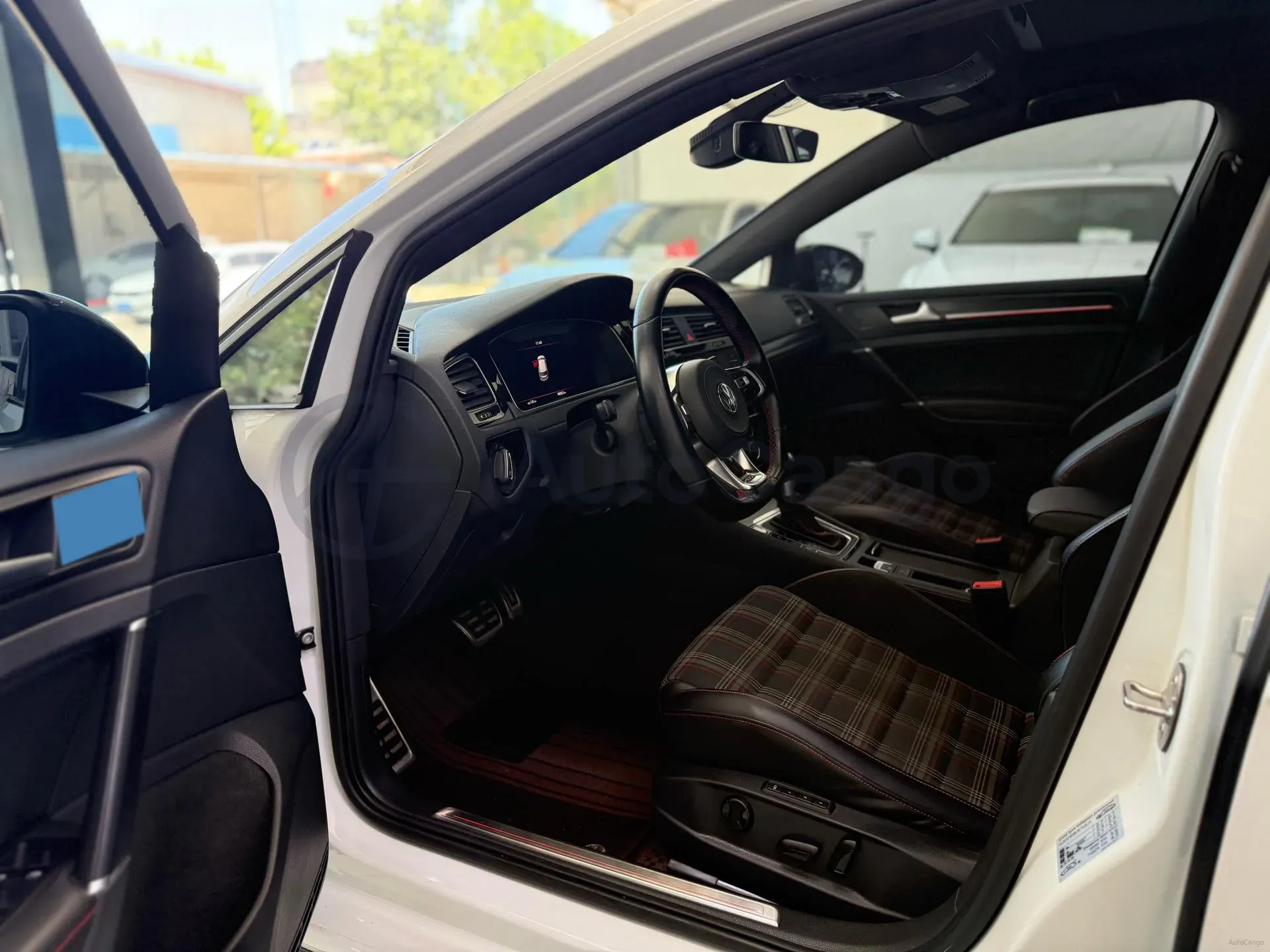 2019 Buick EnvisionPlus 2.0T 260HP L4 9AT,autocango,china used car exporter,china ev exporter,chinese used car exporter,chinese used ev exporter