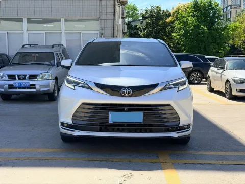 2024 Toyota Sienna 2.5L 189HP L4 E-CVT Hybrid,autocango,china used car exporter,china ev exporter,chinese used car exporter,chinese used ev exporter