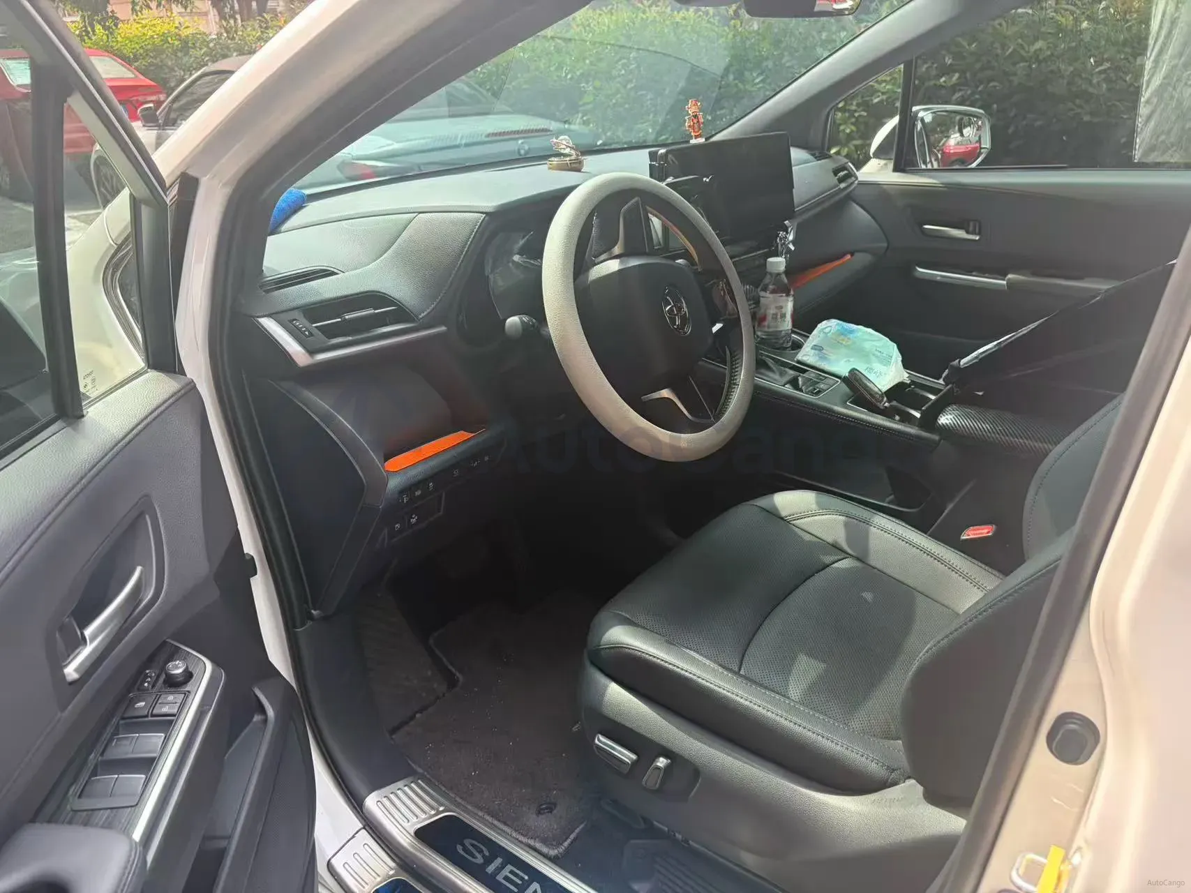 2023 Toyota Sienna 2.5L 189HP L4 E-CVT Hybrid,autocango,china used car exporter,china ev exporter,chinese used car exporter,chinese used ev exporter