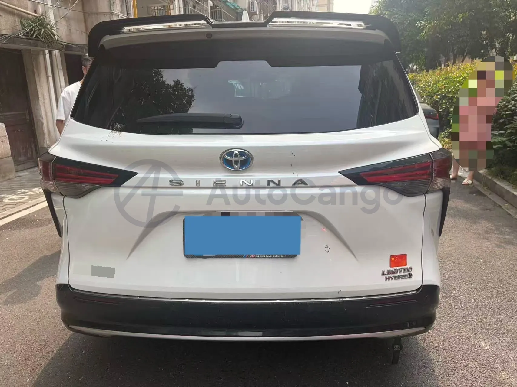 2023 Toyota Sienna 2.5L 189HP L4 E-CVT Hybrid,autocango,china used car exporter,china ev exporter,chinese used car exporter,chinese used ev exporter