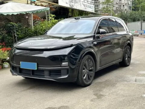 2025 LI L8,autocango,china used car exporter,china ev exporter,chinese used car exporter,chinese used ev exporter