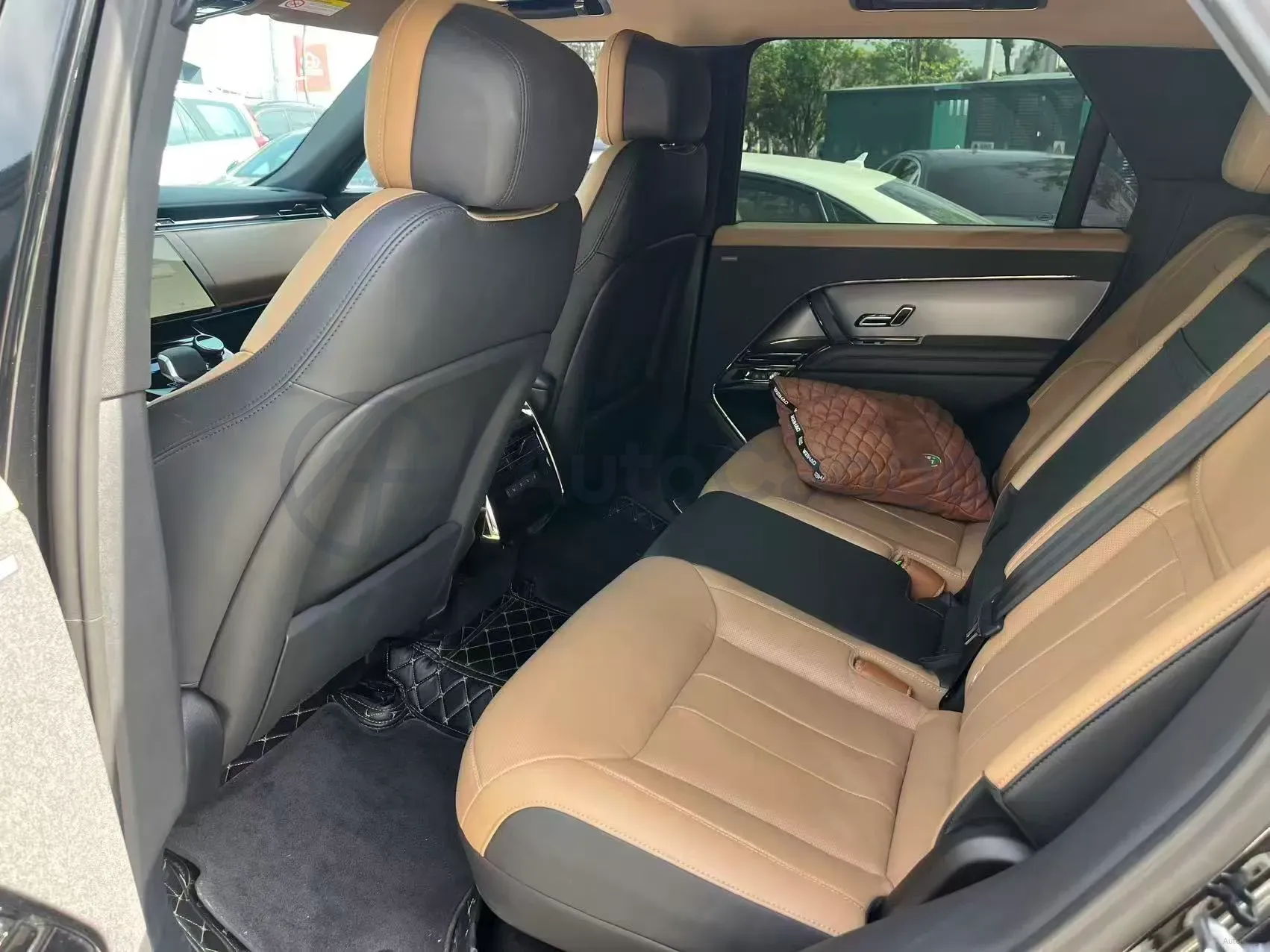 2023 Land Rover Range Rover Sport 3.0T 400HP L6 8AT,autocango,china used car exporter,china ev exporter,chinese used car exporter,chinese used ev exporter
