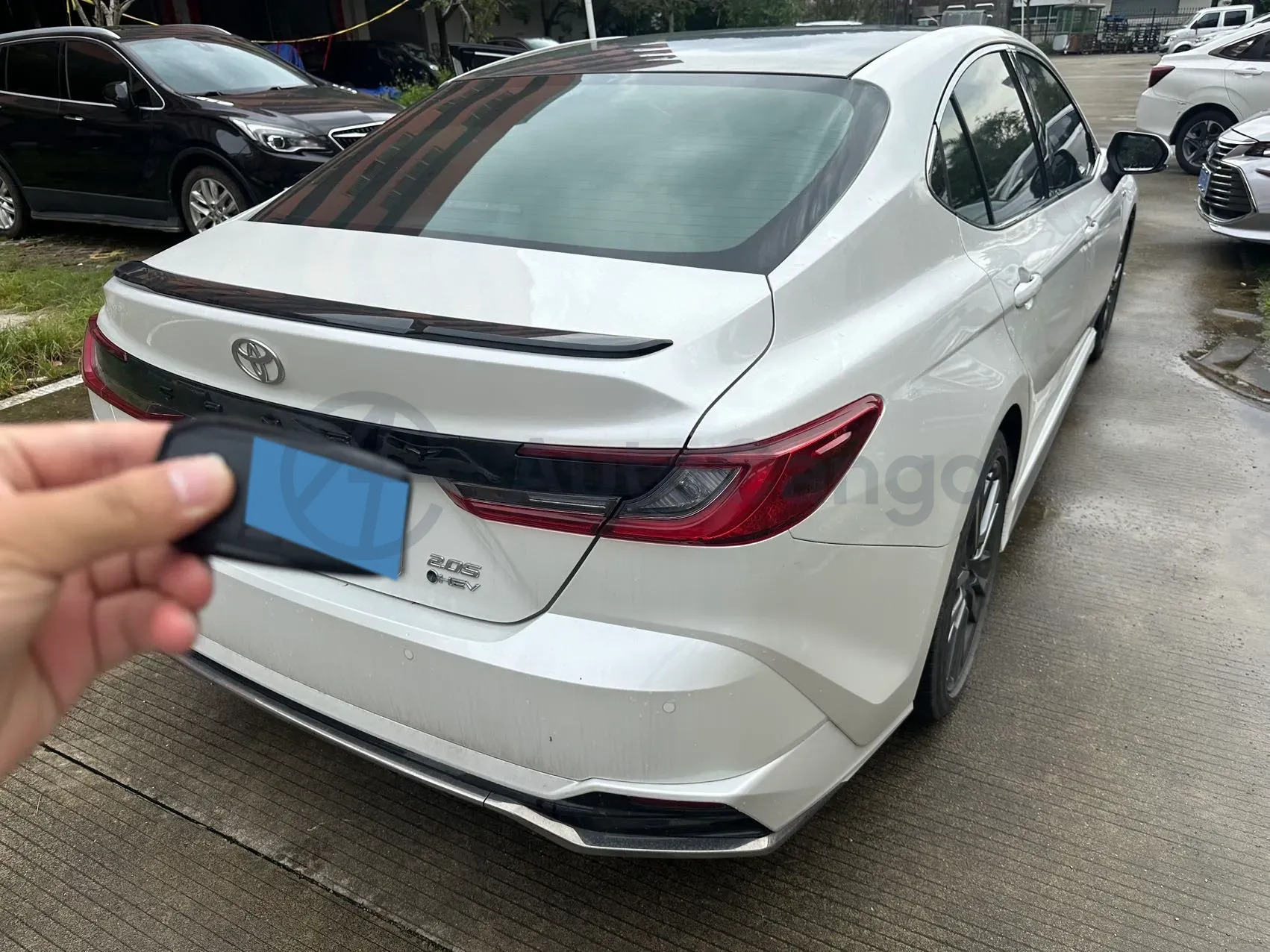 2024 Toyota Camry 2.0L 152HP L4 E-CVT Hybrid,autocango,china used car exporter,china ev exporter,chinese used car exporter,chinese used ev exporter