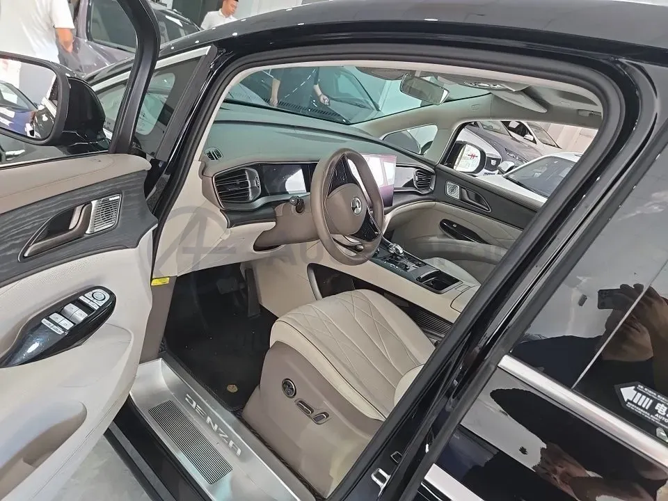 2022 Mercedes-Benz GLC Class 2.0T 197HP L4 9AT,autocango,china used car exporter,china ev exporter,chinese used car exporter,chinese used ev exporter