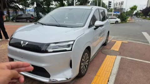 2025 BAW RUISHENG TRUMP M7,autocango,china used car exporter,china ev exporter,chinese used car exporter,chinese used ev exporter